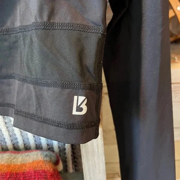 Buff Bunny peekaboo mesh long sleeve workout crop top size small - Picture 2 of 6